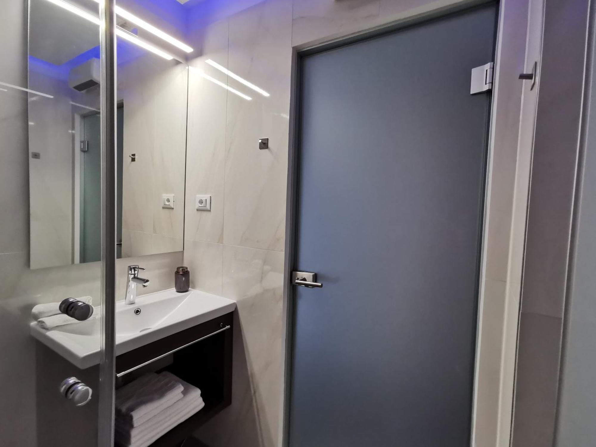 Luxury Apartment Galant 2 Split Buitenkant foto